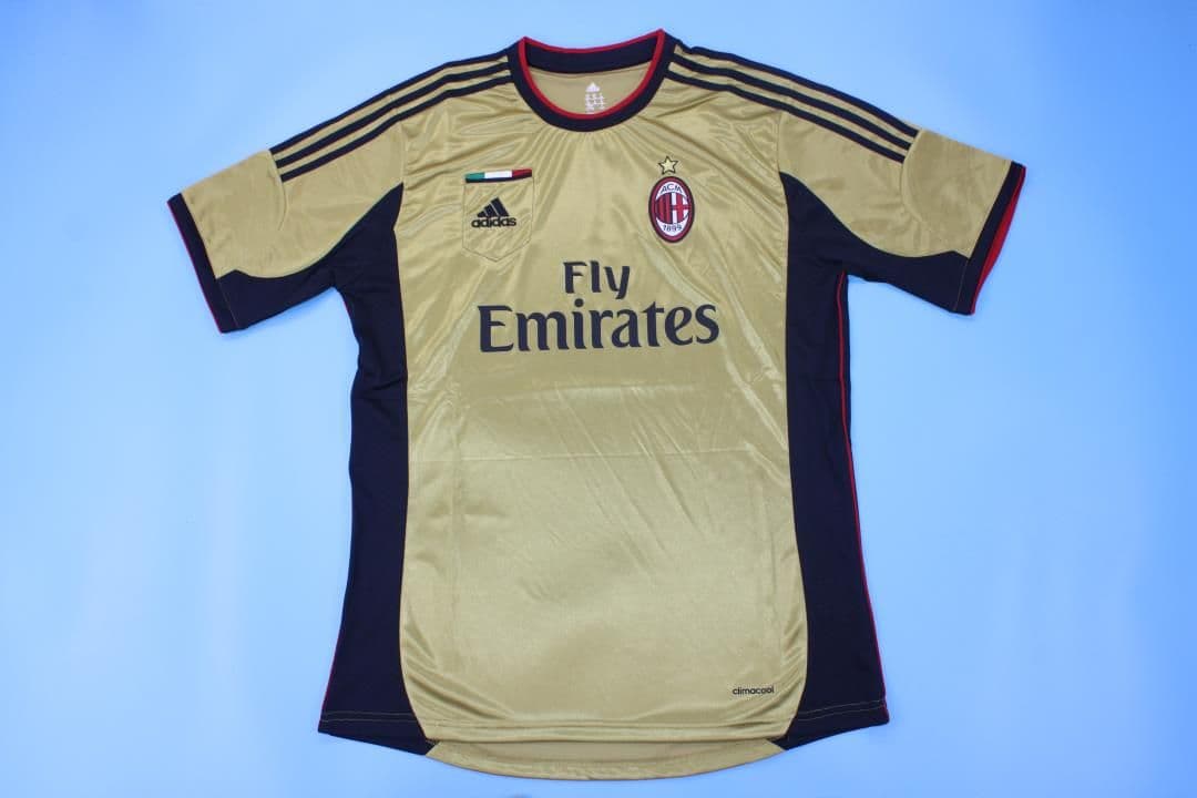 A.C. Milan 2013-14, Gold Third Away