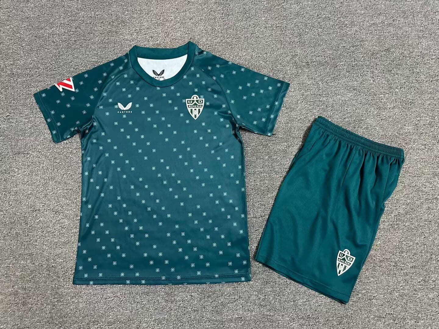 Almeria Kid Kit | 2