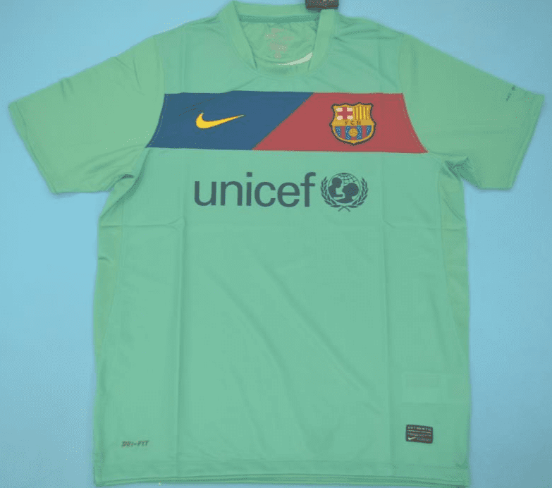 Barcelona 2010-11, Green Away