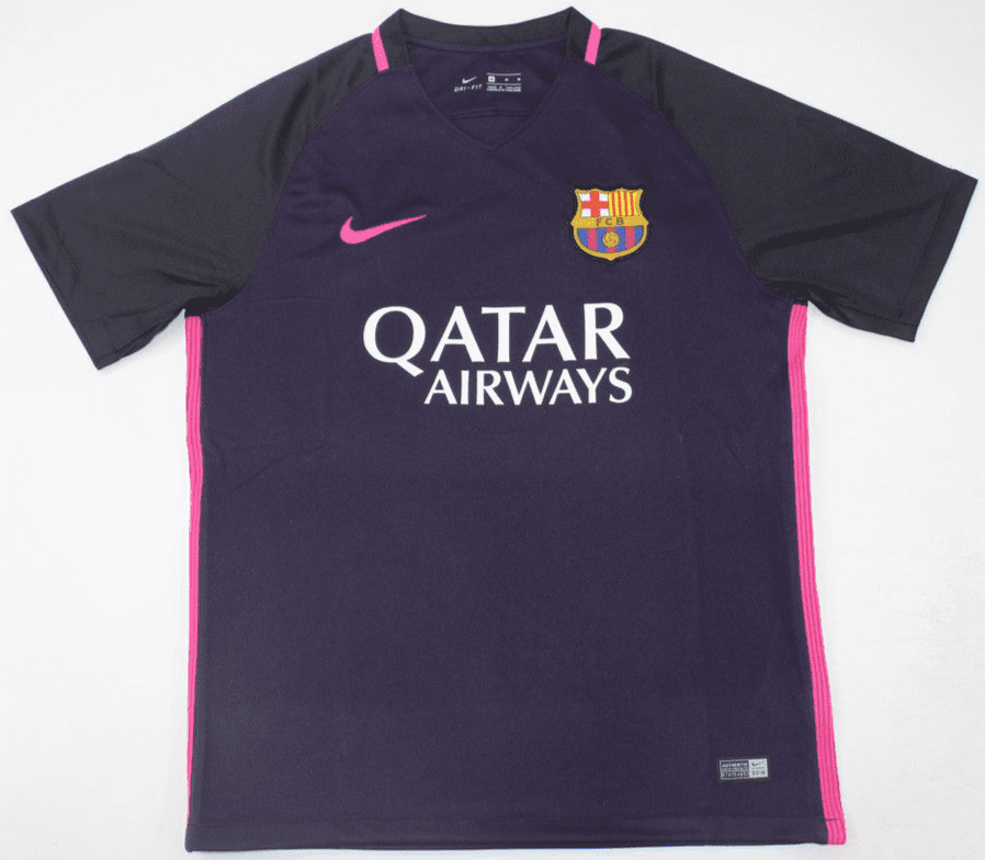 Barcelona 2016-17, Away