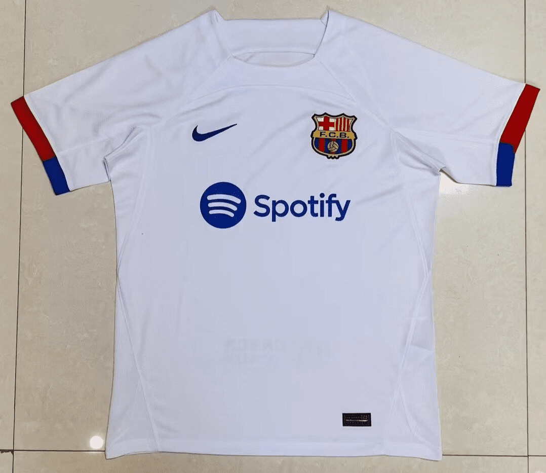 Barcelona 2023-24, Away