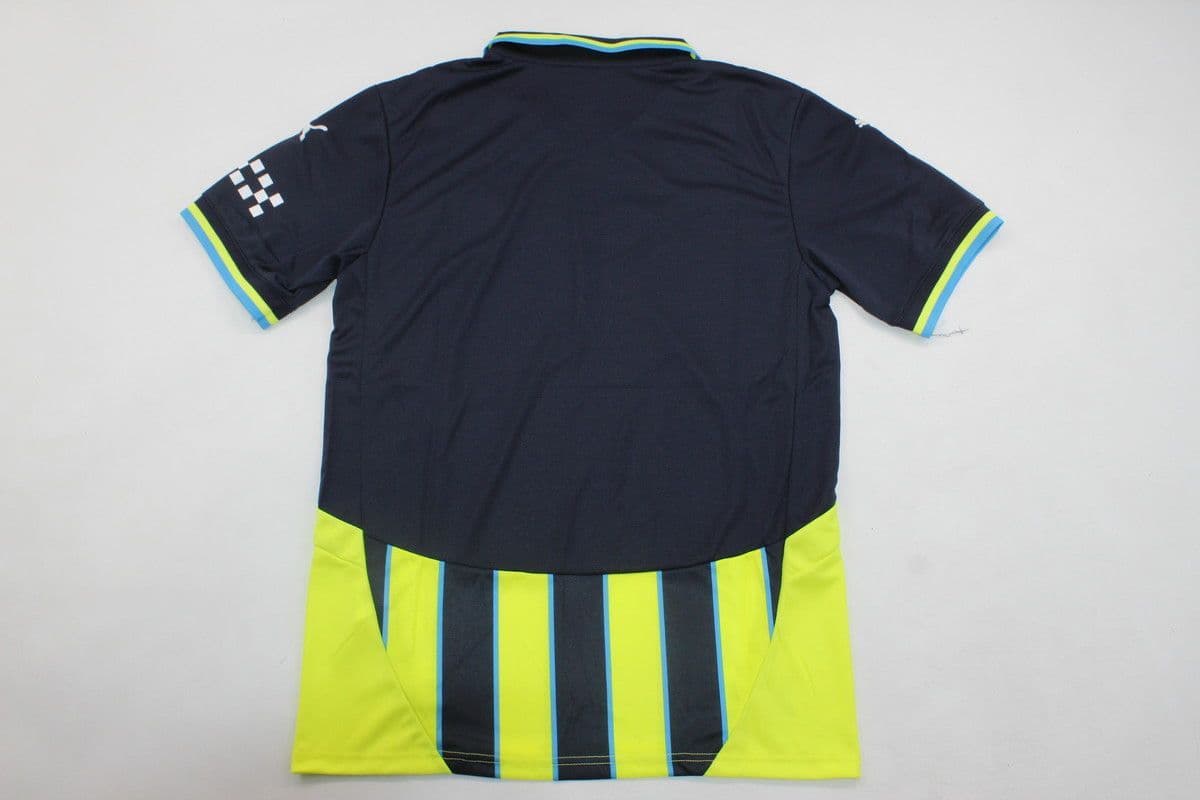 Man City | 37 | Black/Yellow