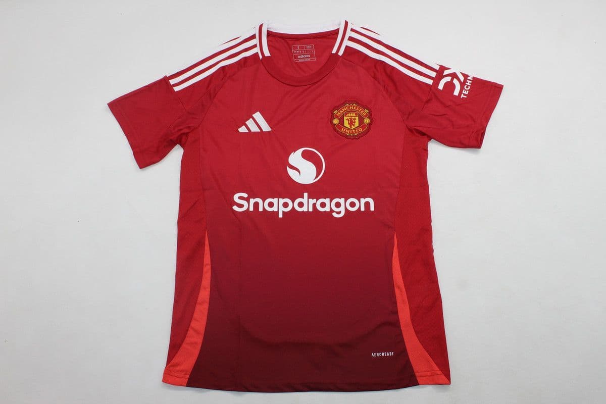 Man U | 25 | Red