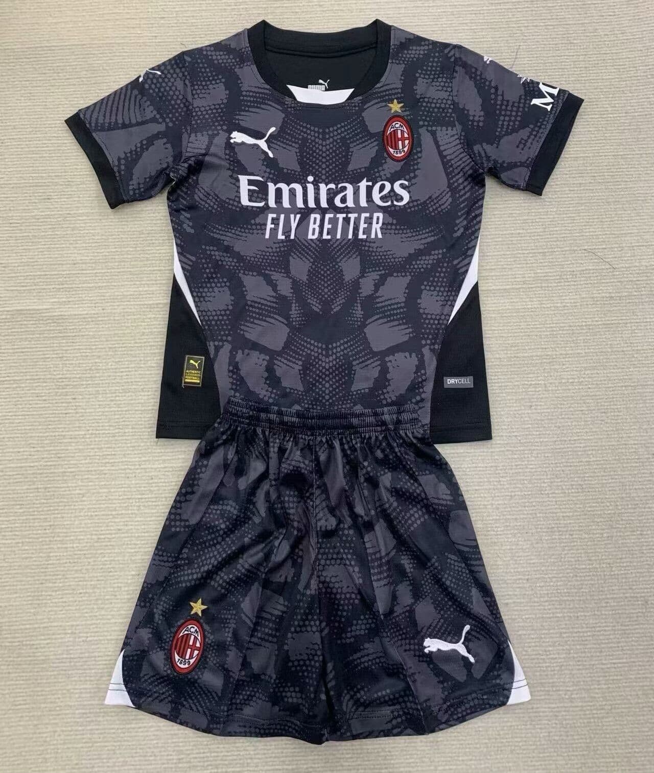 Milan Gk Kid Kit | 2