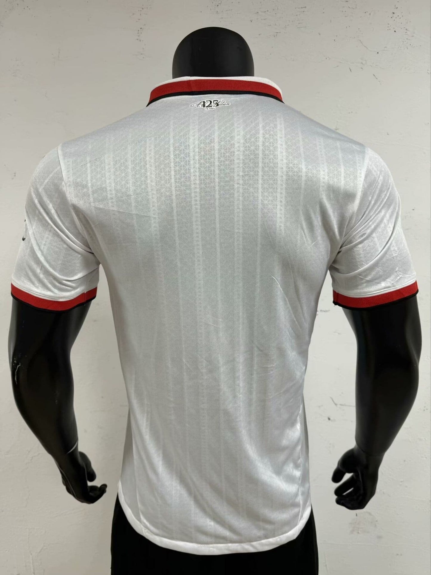 Milan Player Version | 31 | White - Away