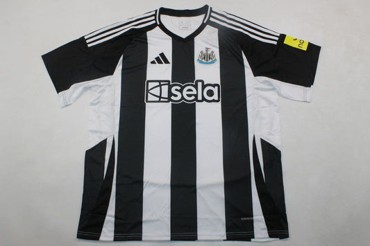 Newcastle | 16 | Black/White