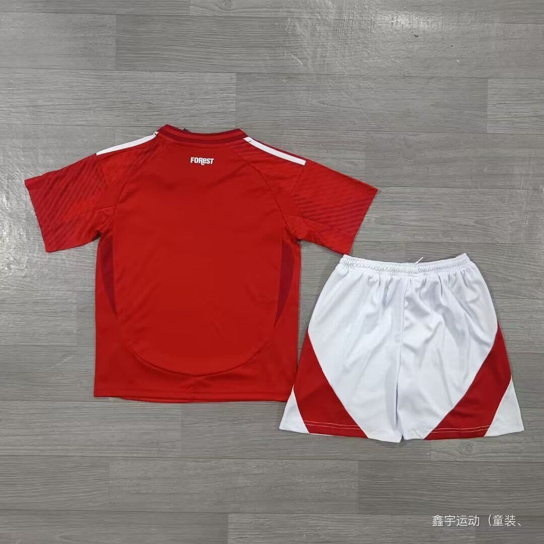 Nottingham Forest Kid Kit | 2