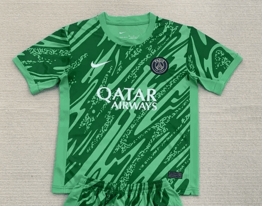 Paris Gk | 8 Green