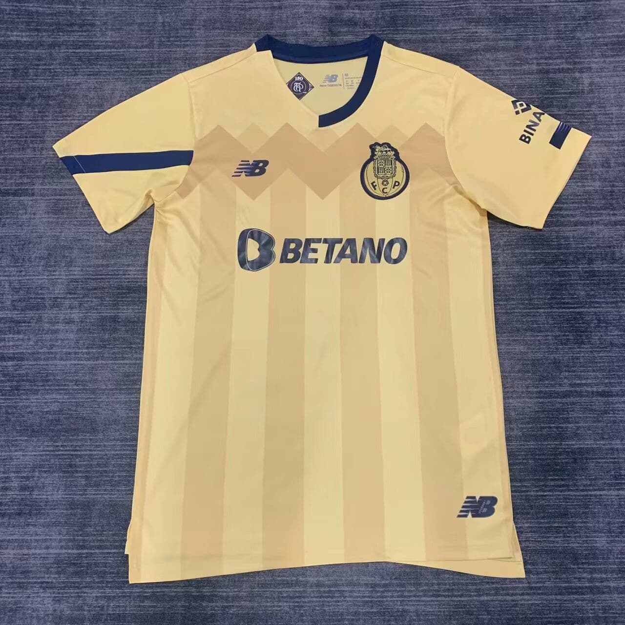 Porto 23-24, Gold Away