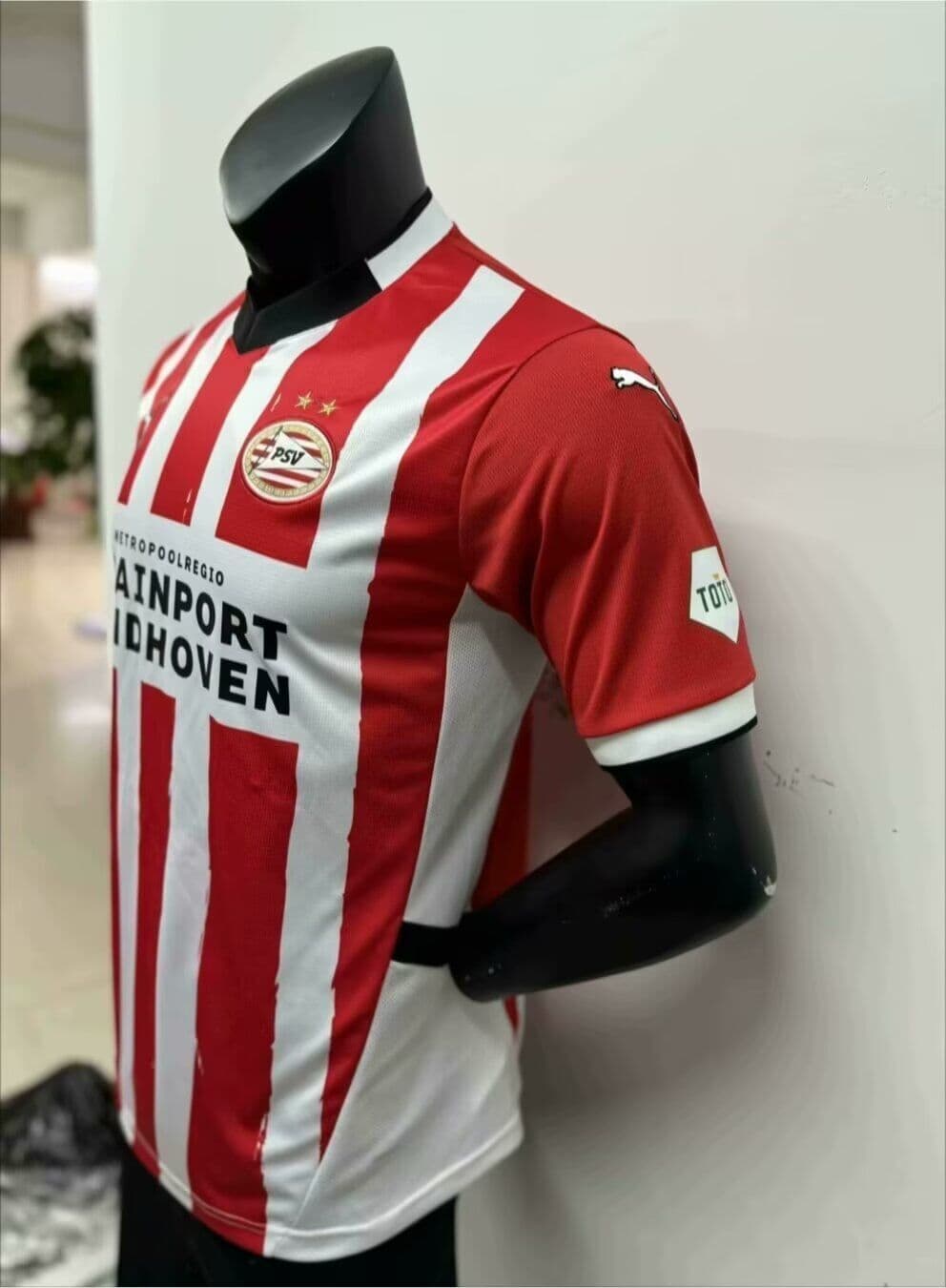 PSV | 27 | Red/White - Home