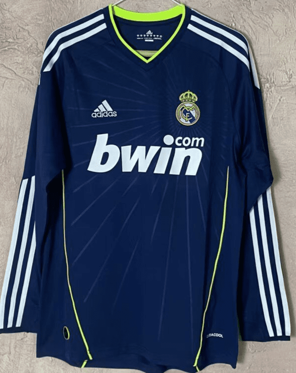 Real Madrid 2010-11, Away, Long Sleeve