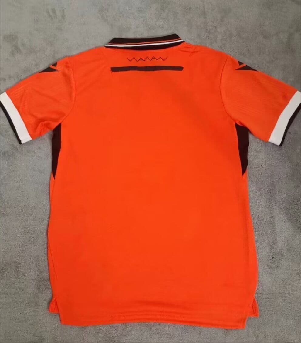 Sheffield Wednesday | 5 | Orange | Away