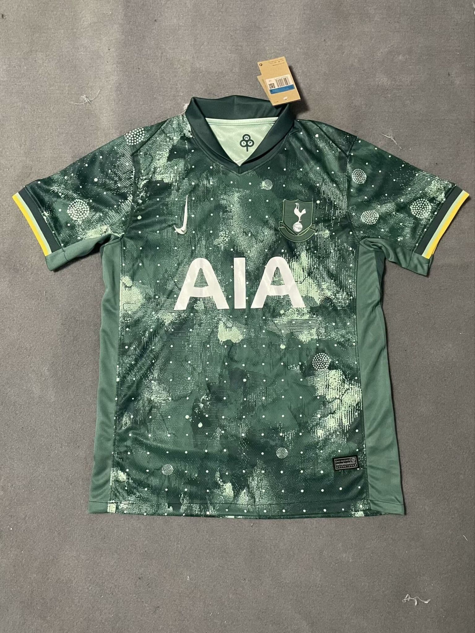 Tottenham | 20 | Green