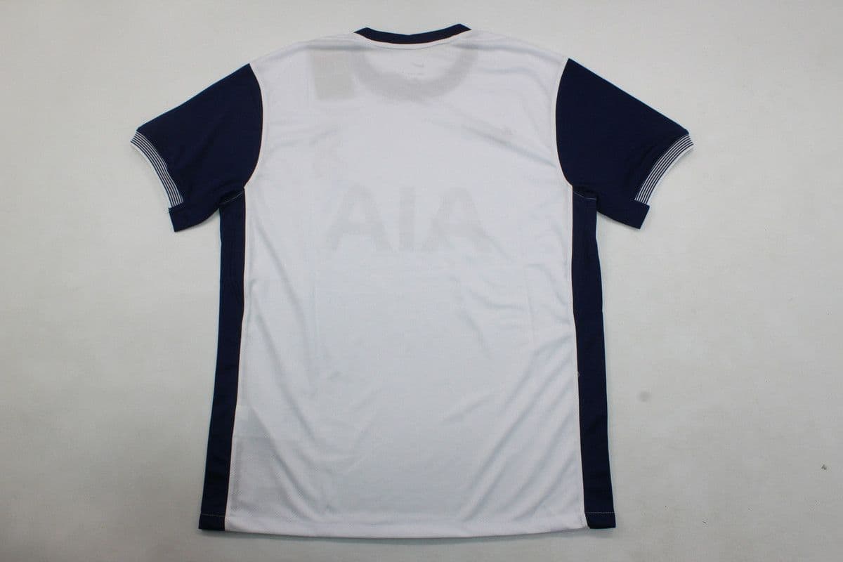 Tottenham | 20 | White