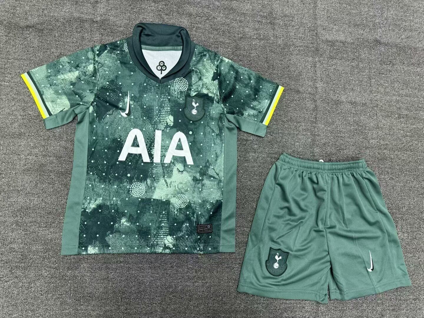 Tottenham Kid Kit | 36 | Red