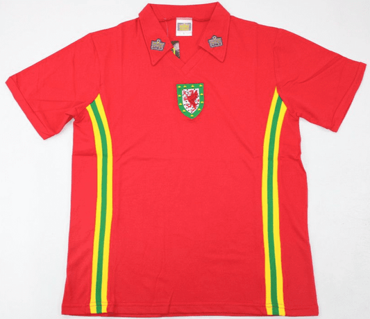 Wales 1976-79, Home