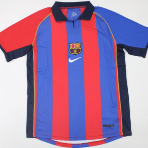 Barcelona 2001-02, Home
