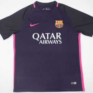Barcelona 2016-17, Away