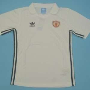 Manchester United 1980-82, White Away
