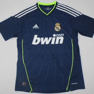 Real Madrid 2010-11, Away