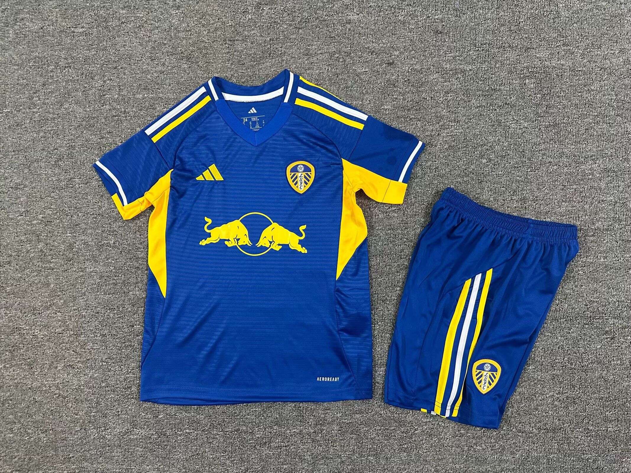 Leeds United Away 2025-26 Kids Kit