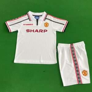 Manchester United Retro 1998-1999 Away Kids Kit