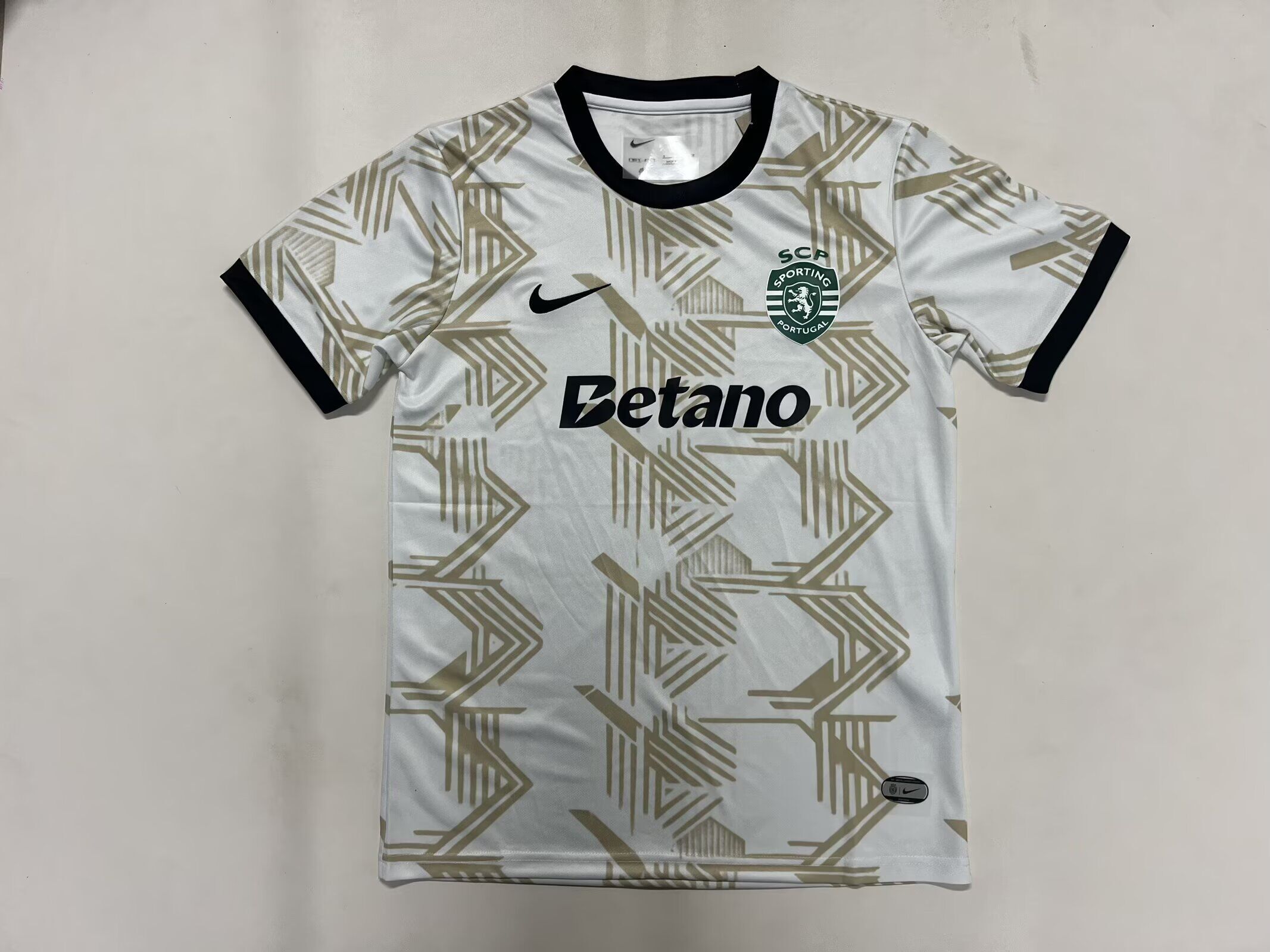 Sporting Lisbon Training Shirt 2025-2026