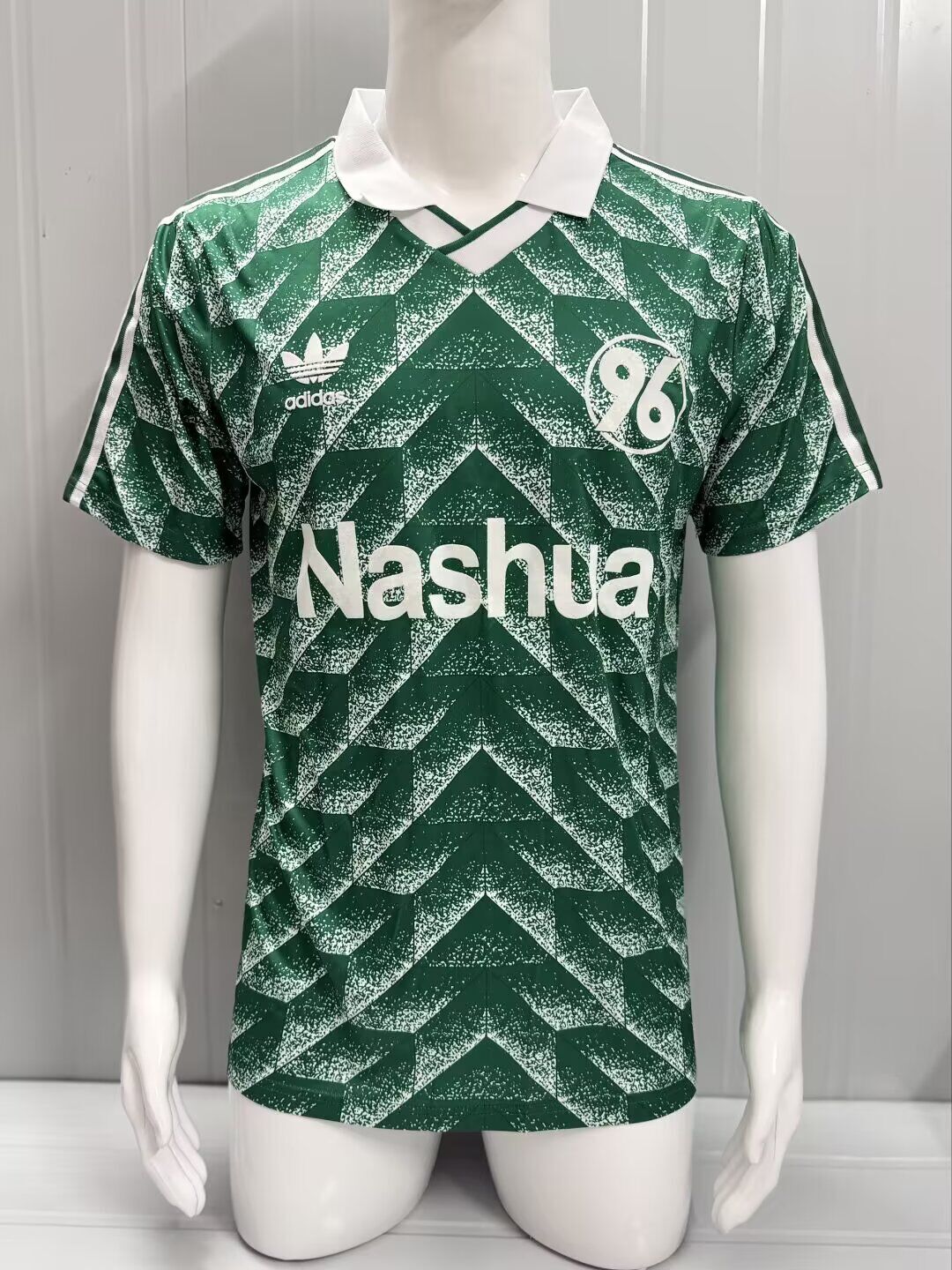Hannover 96 1990-1991 Away