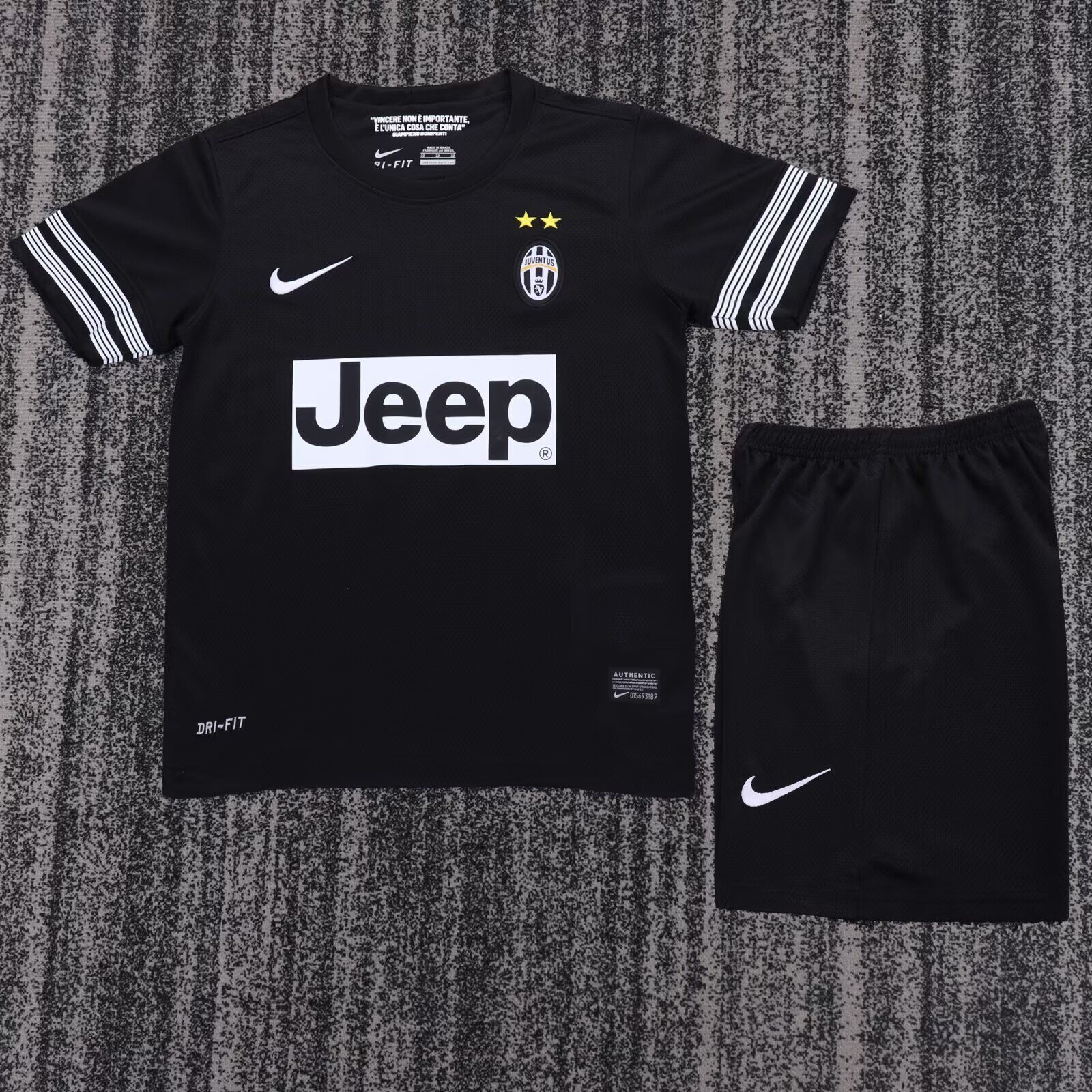 Juventus Kids 2012-2013 Away Kit